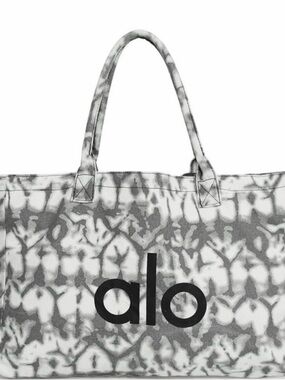 ALO Yoga Gray and White Tie-Dye Canvas Tote